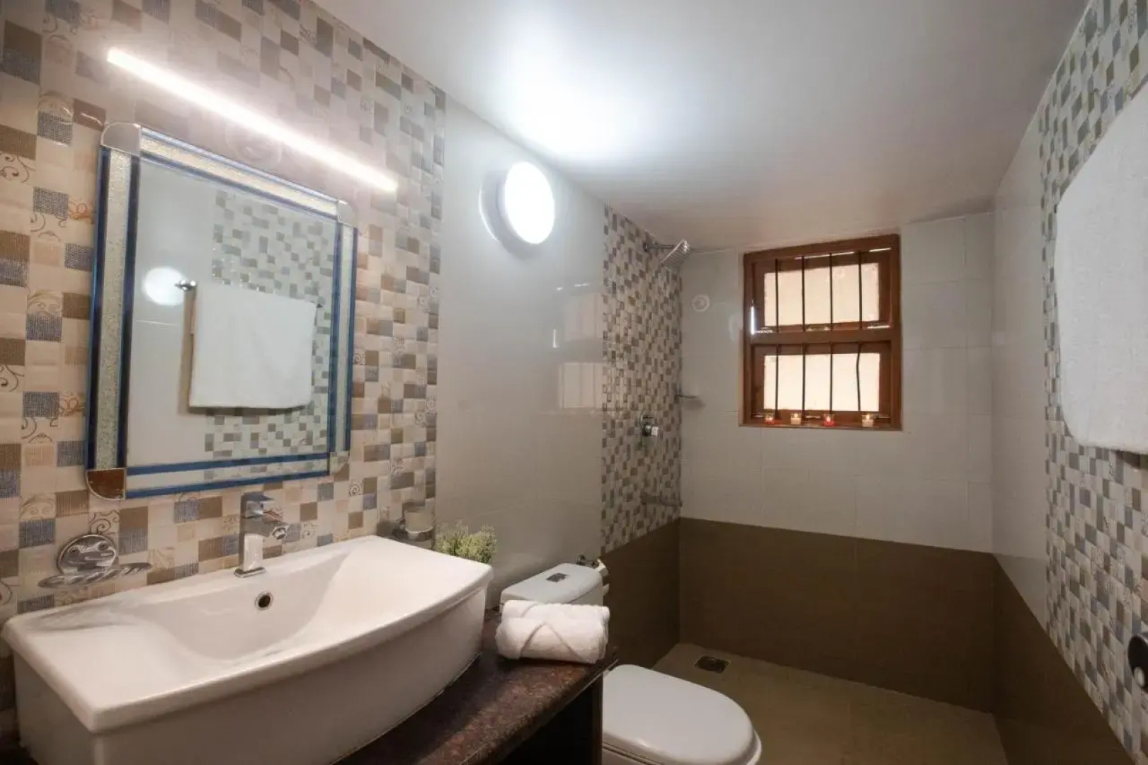 Thor Villa, 5BHK-Private Pool-Cook-Caretaker