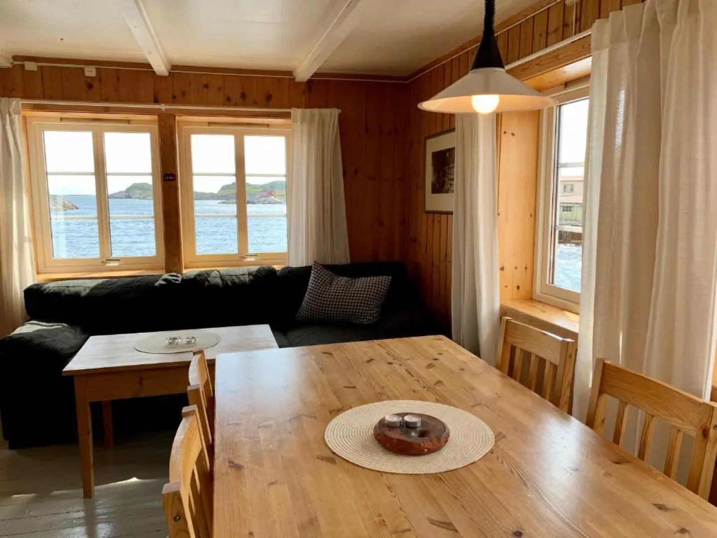 Henningsvær Rorbuer