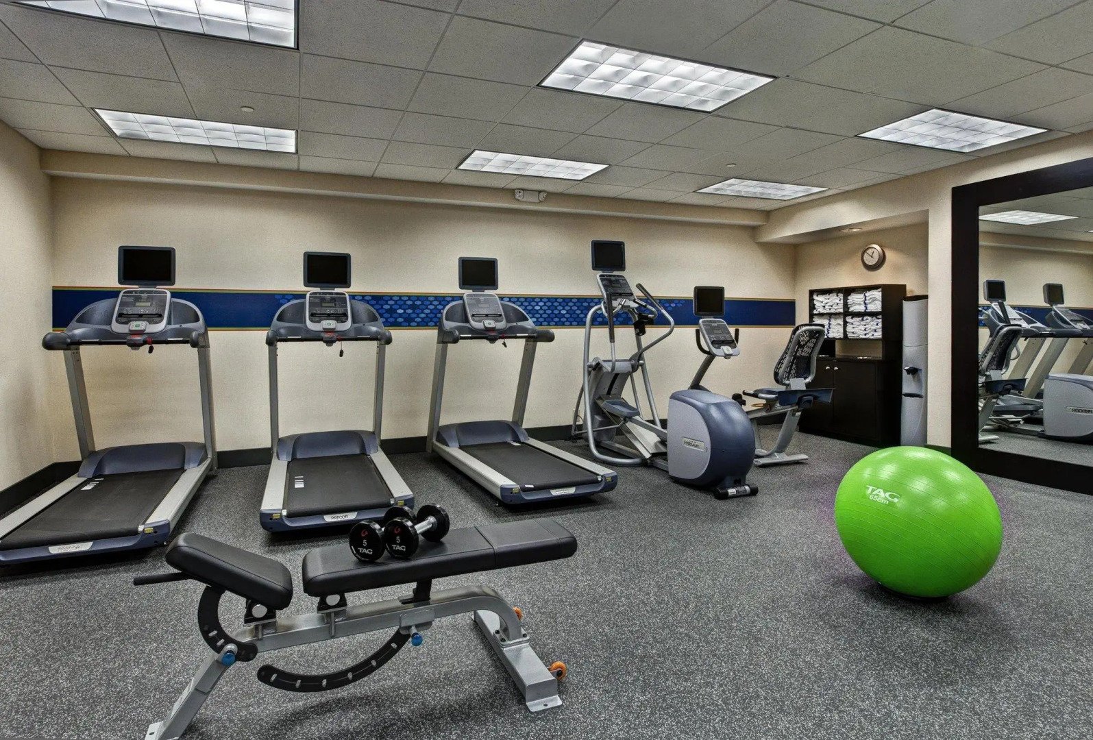 Hampton Inn West Des Moines Lake Drive