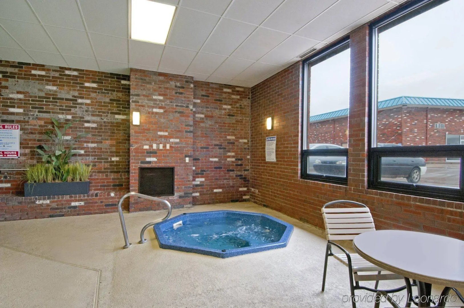 Rodeway Inn McPherson East