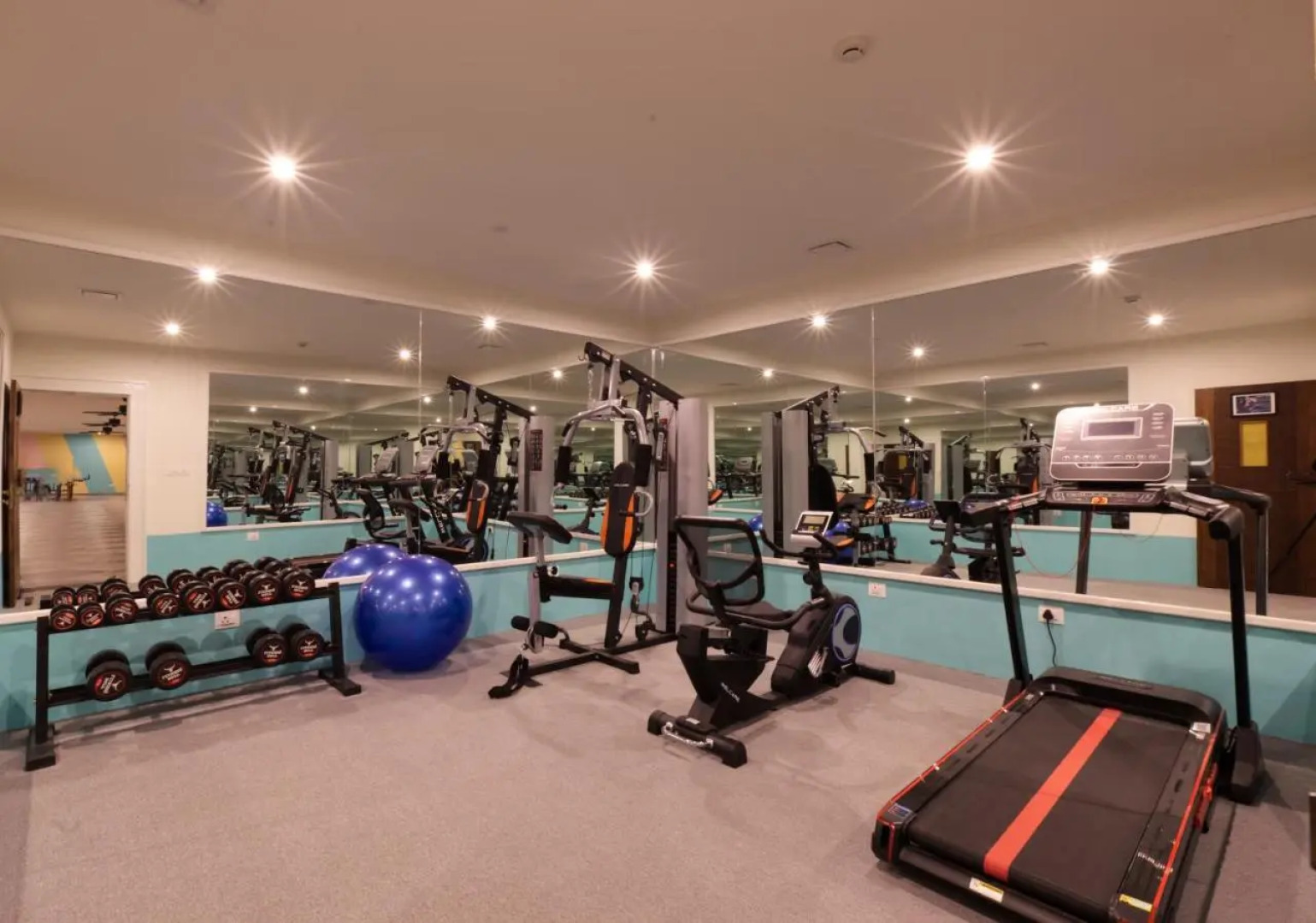 Montrose Golf Resort & Spa