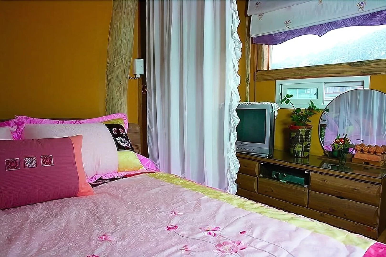 Buan Bbalgan Jibung Pension