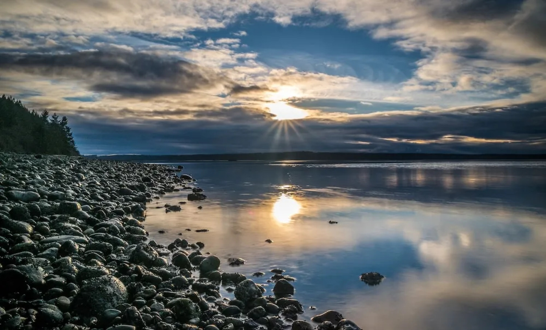 Lakefront Luxury on Goodwin Lake by RedAwning