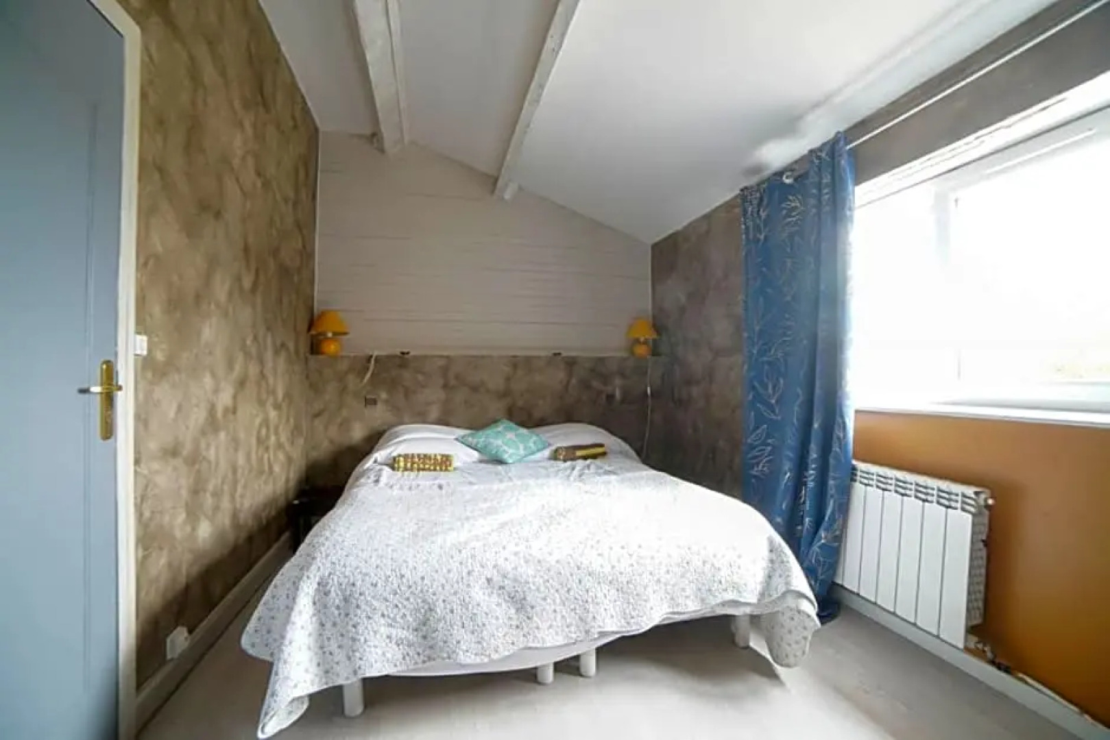 Chambres individuelles avec cuisine commune