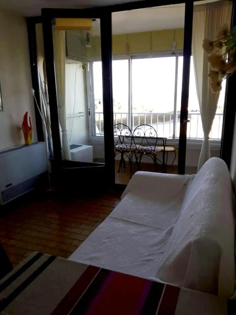 Studio in Sète, With Wonderful sea View, Furnished Balcony and Wifi - 100 m From the Beach
