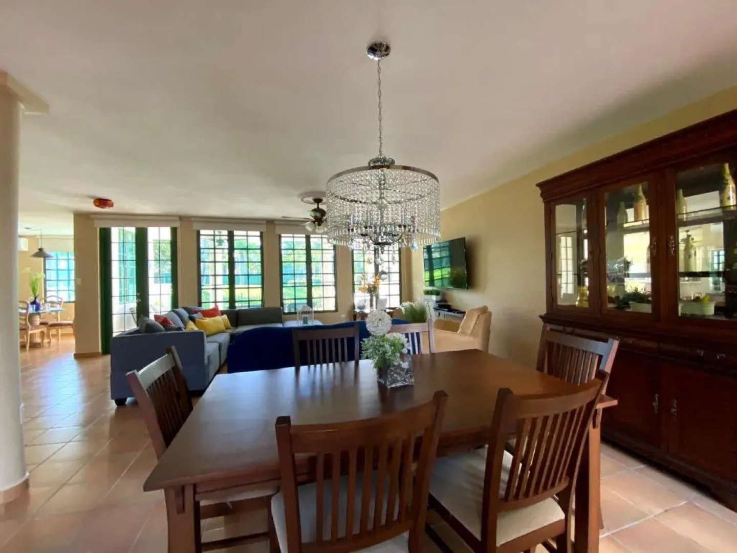 Villa Coral Reef- 4br with Community Pool Overlooking Ocean