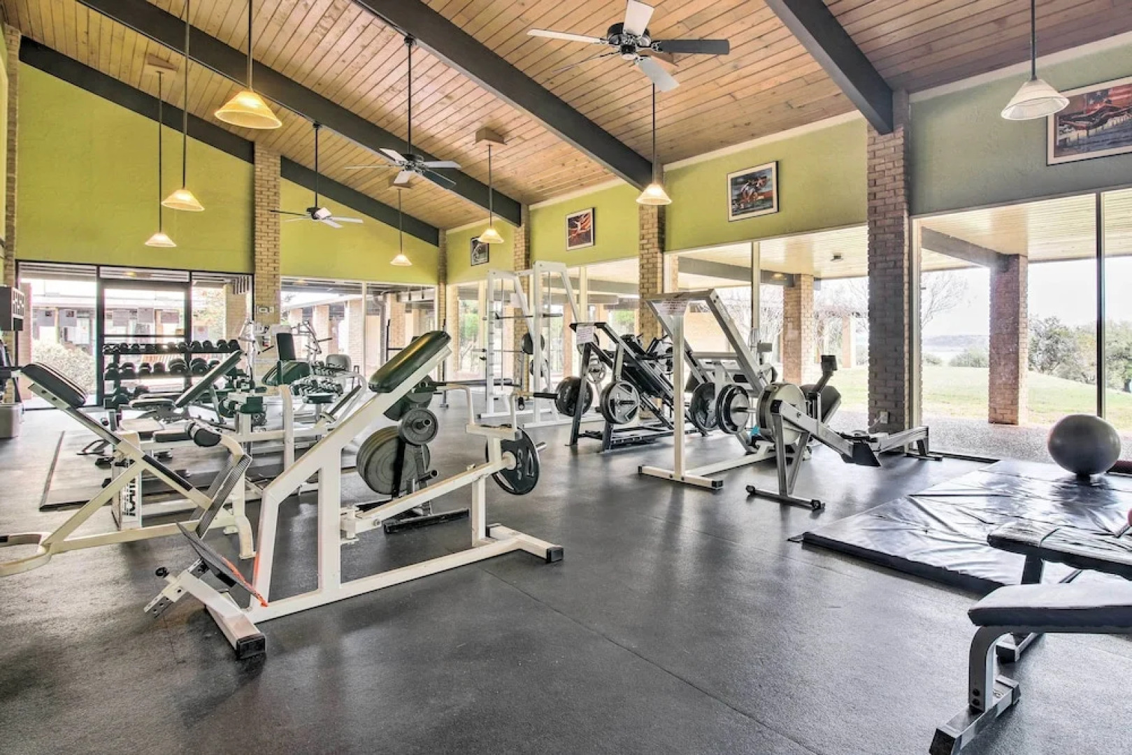 Walk to Beach: Farmhouse w Lake Travis Views