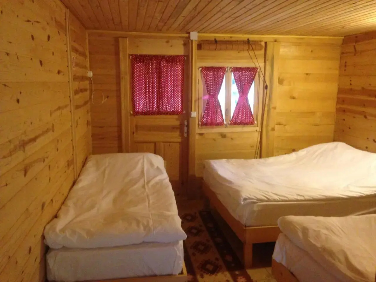 Klaskur Adas Dag Evi & Restaurant