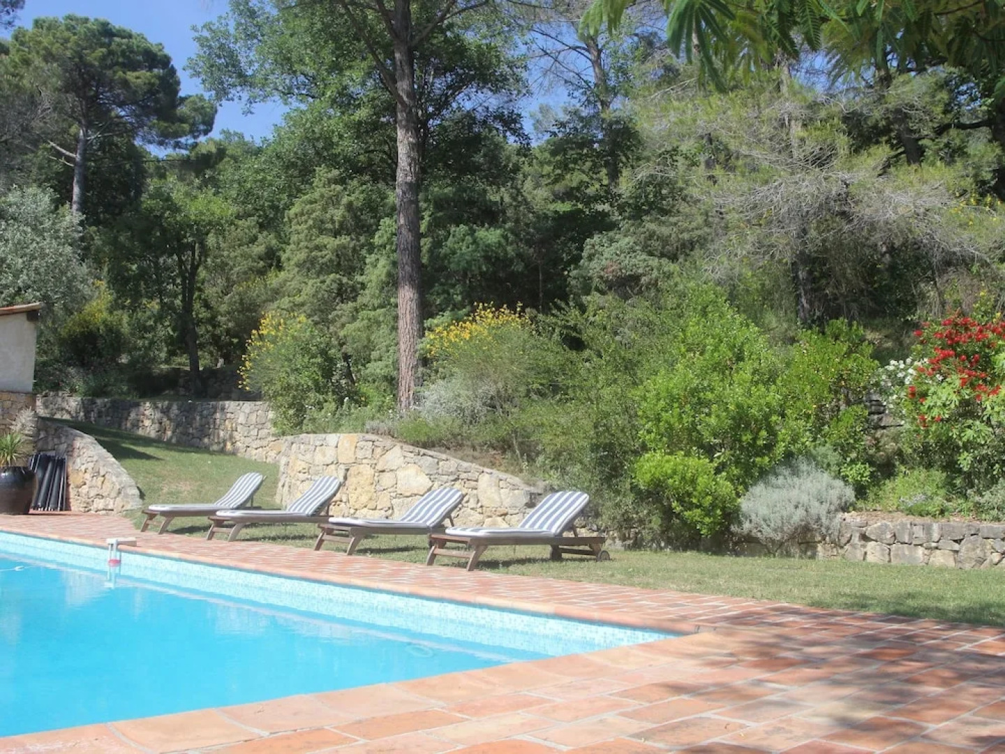 Peaceful Mansion With Swimming Pool at Fayence