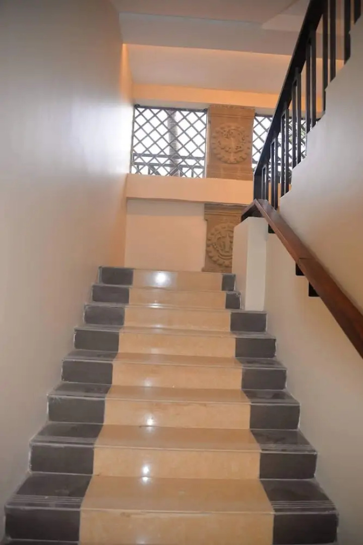 Thazin Palace A Hotel