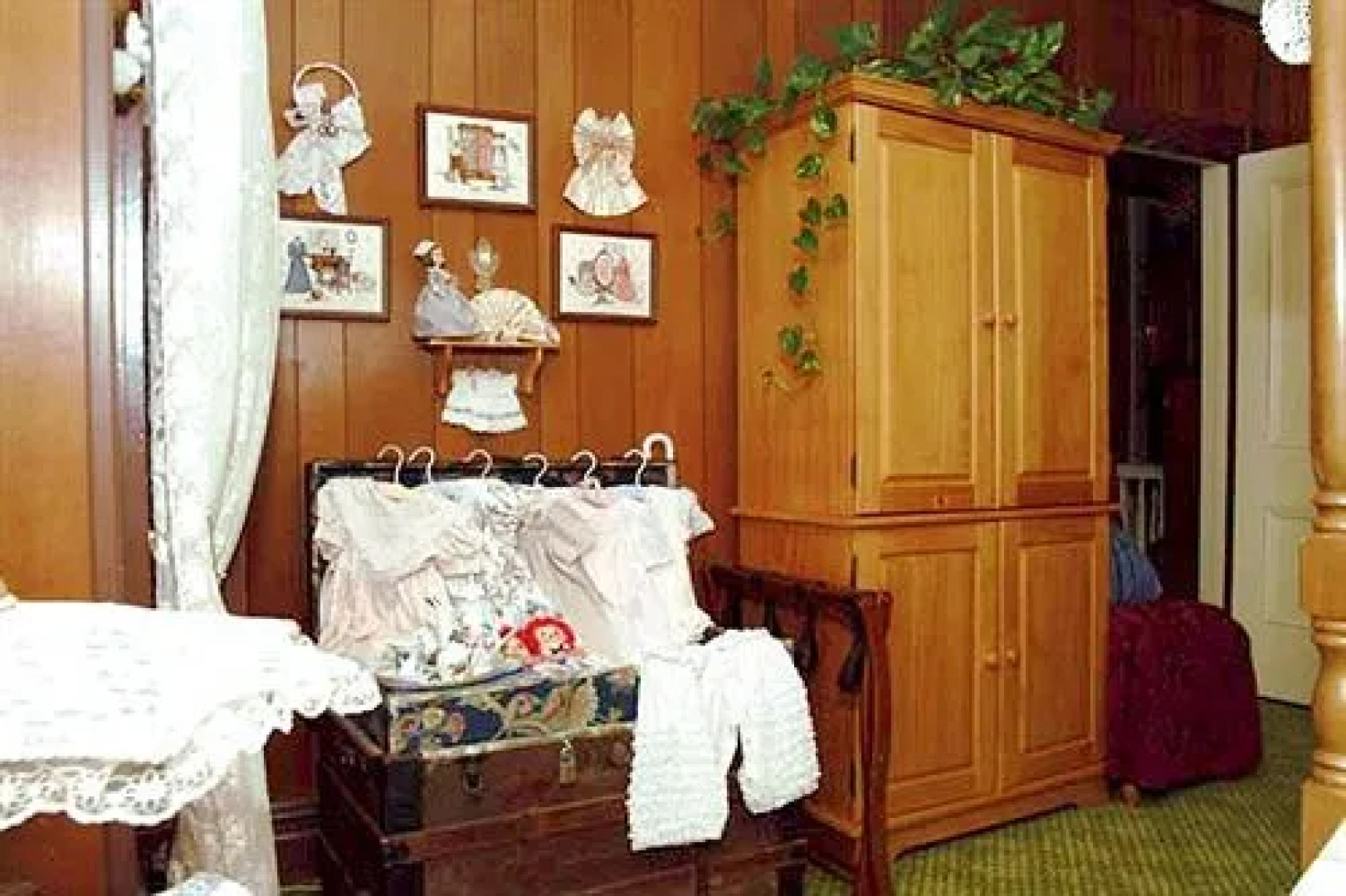 Gelinas Manor Victorian Bed & Breakfast