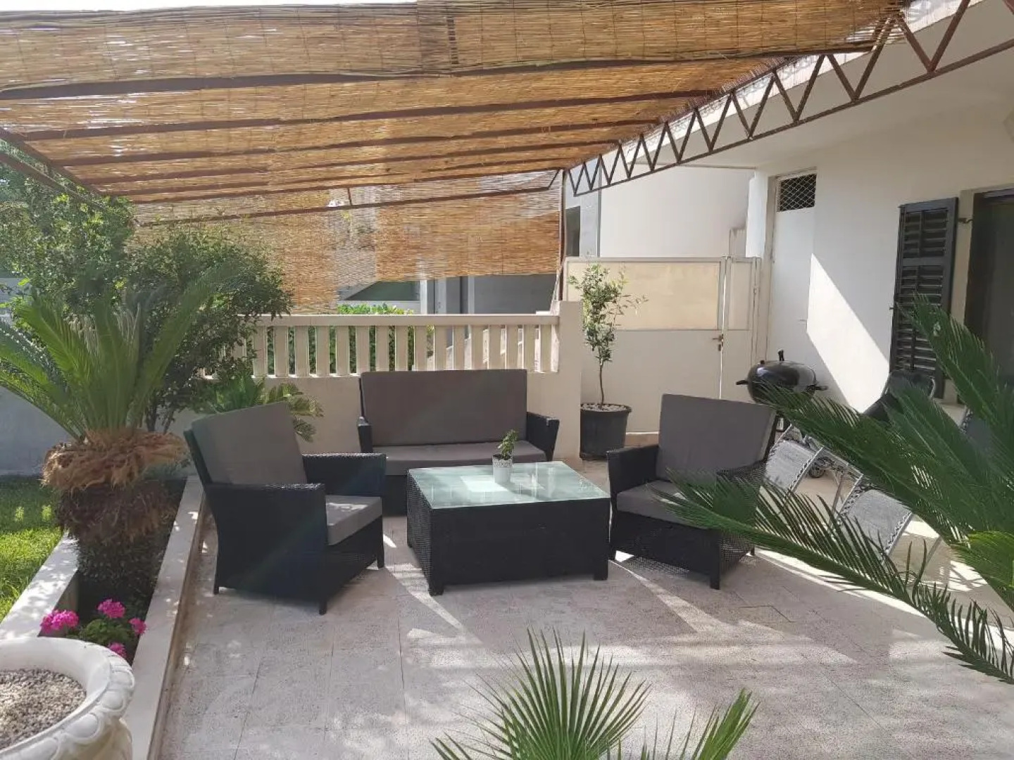 Holiday Home Palm Tree