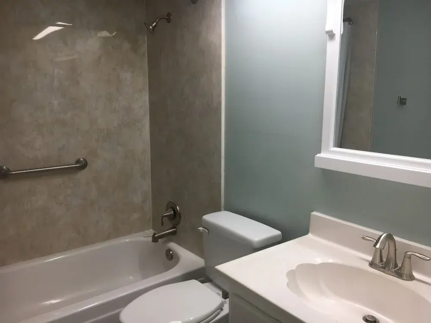 Paradise Beach Club by Happy Palm Stays