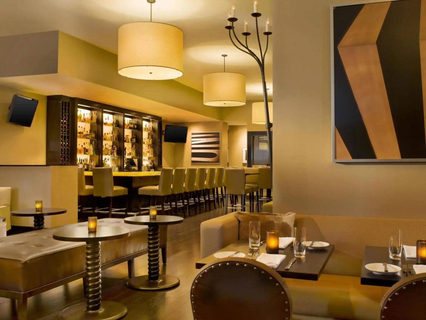 Sheraton Commander Hotel