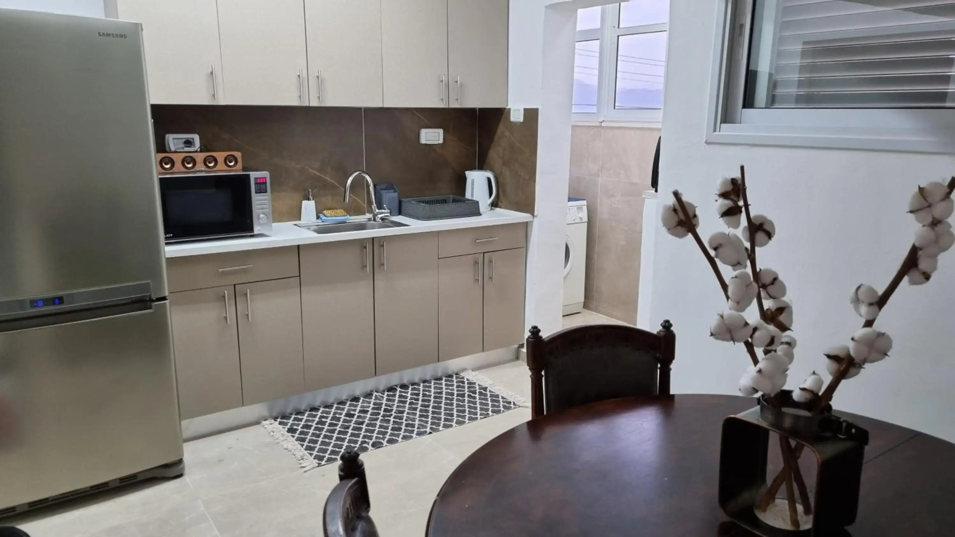 KING of the dead sea by CROWN