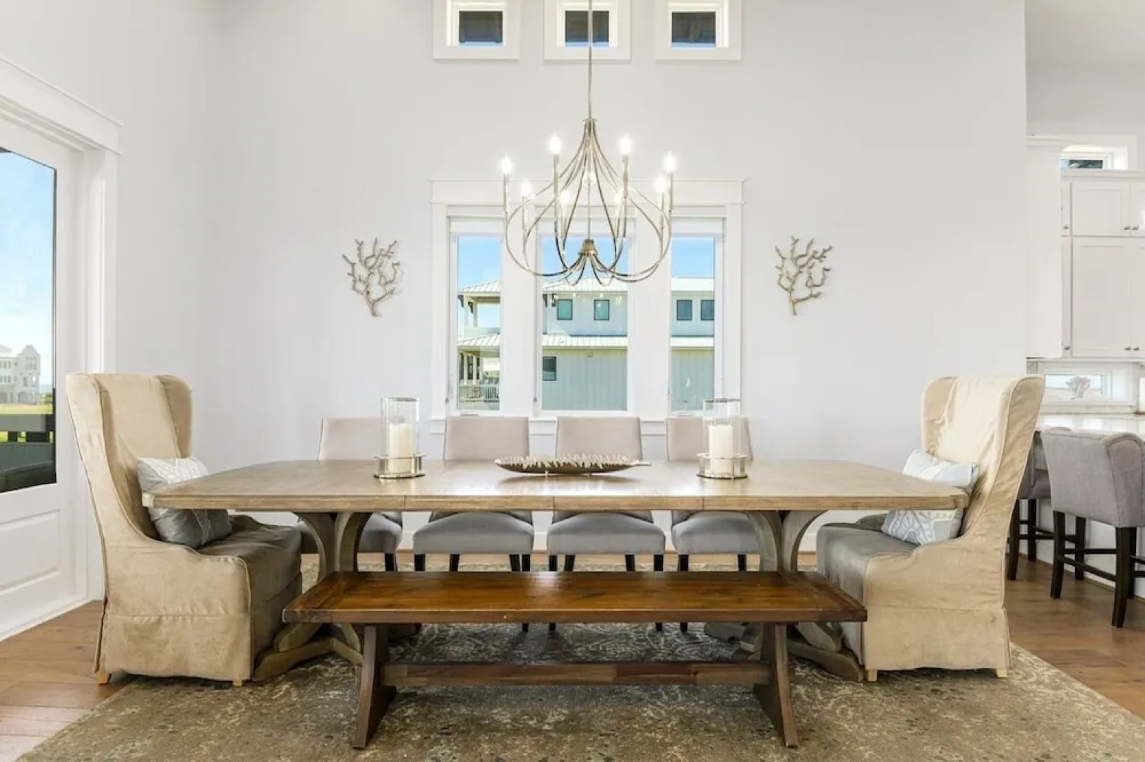 Paradise By The Sea 4 Bedroom Home by RedAwning