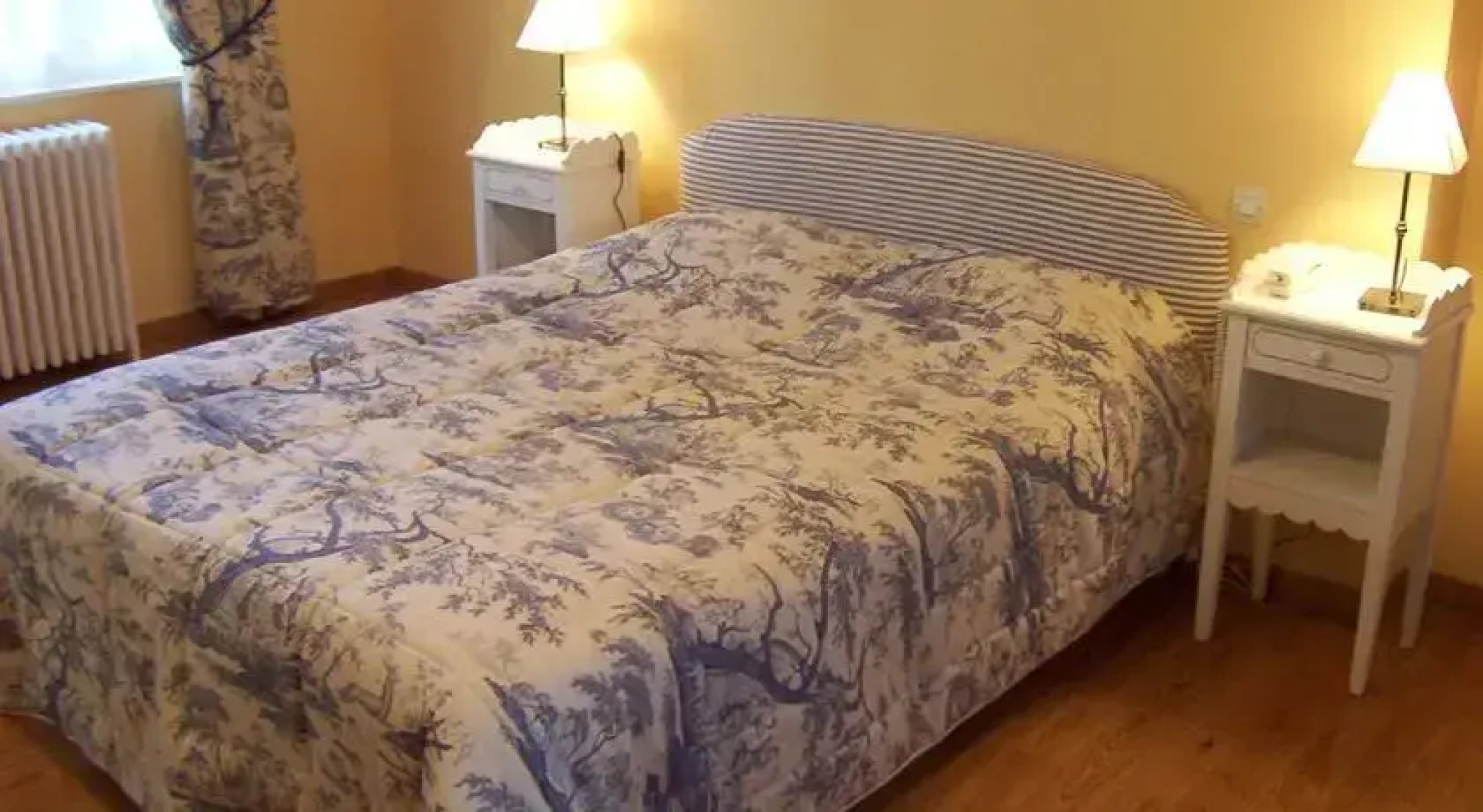 Les Terrasses de lEnclos - Enclos de lévêché