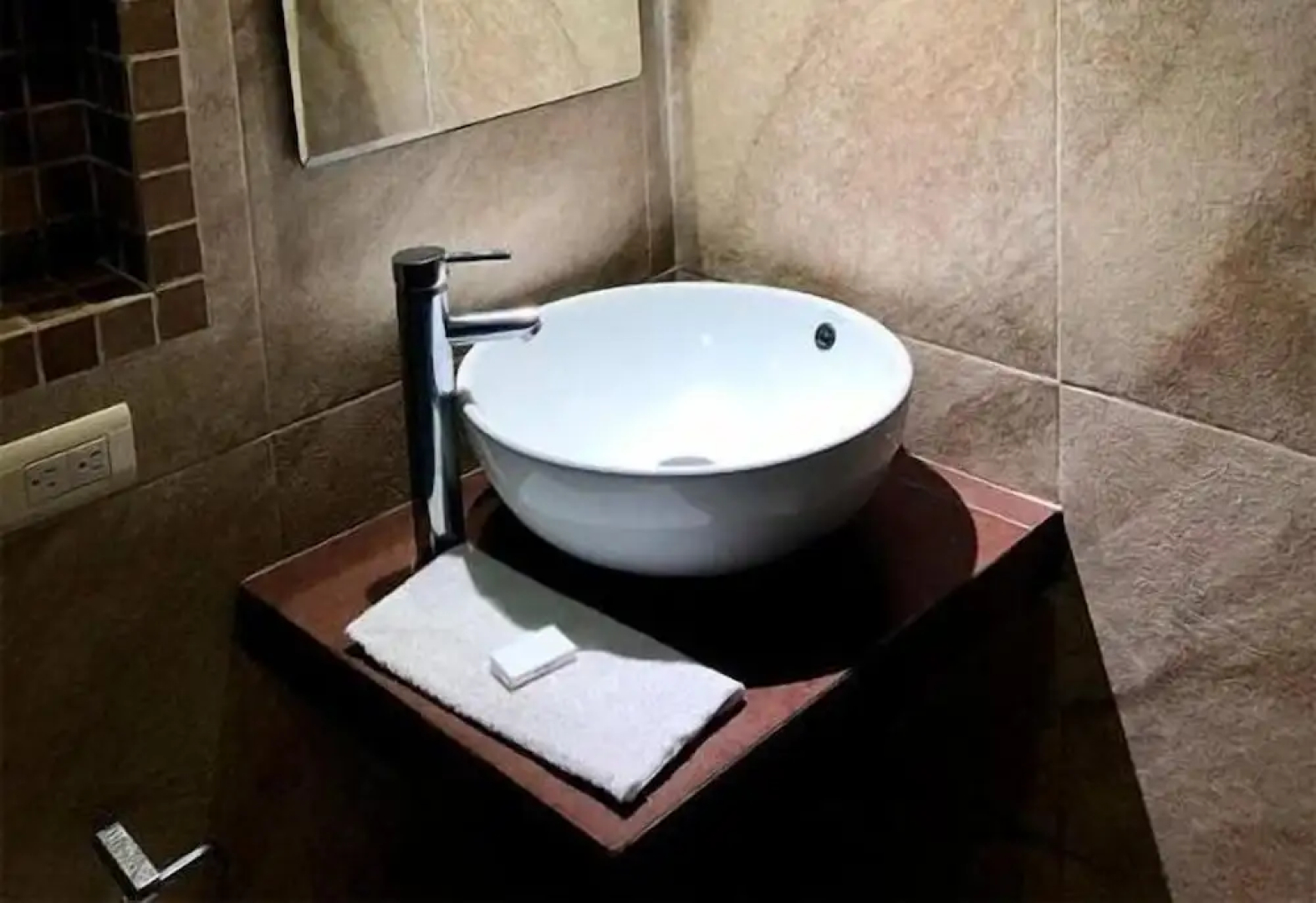 Hotel & Suites Mo Sak