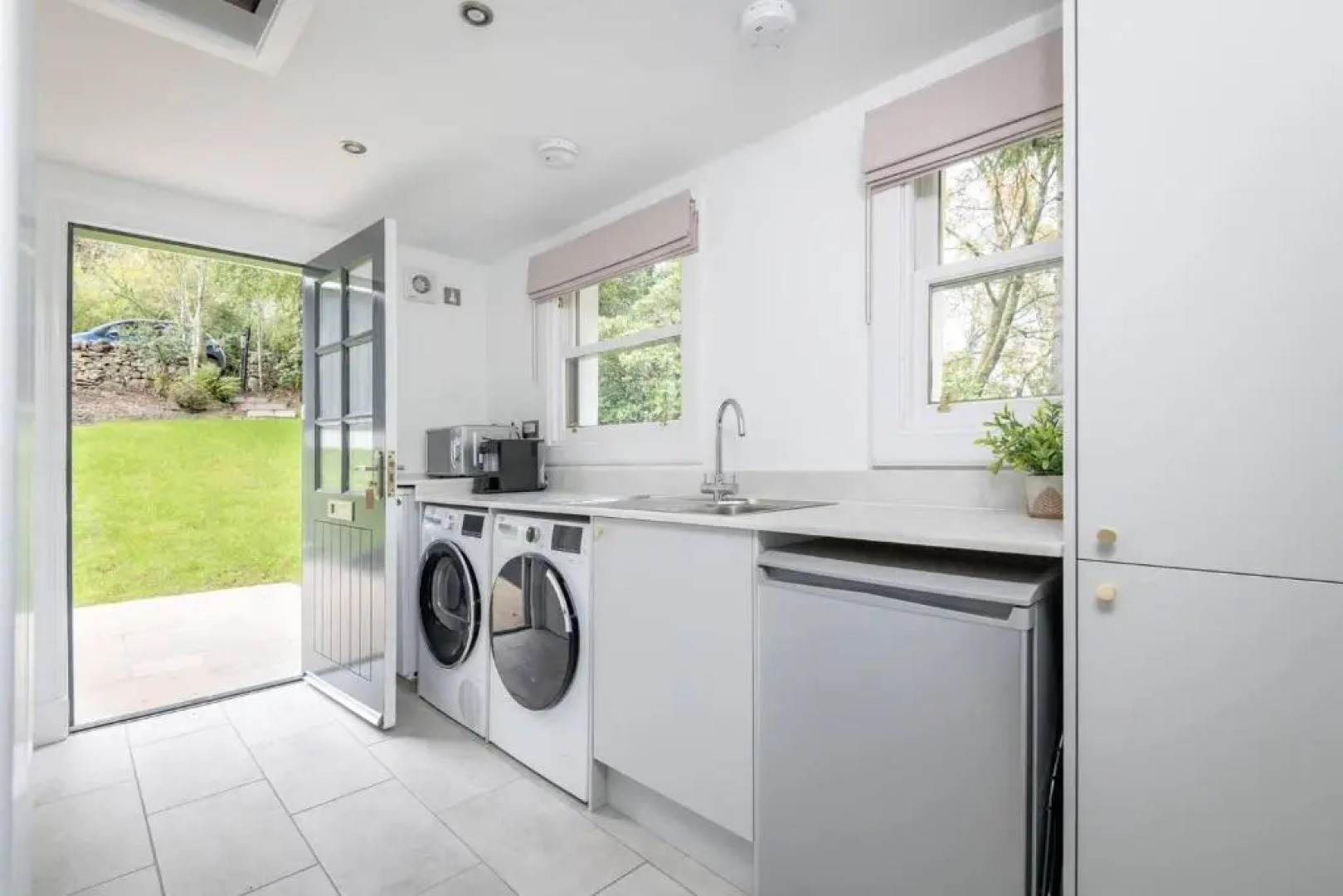 Captivating 4-bed House in Killin