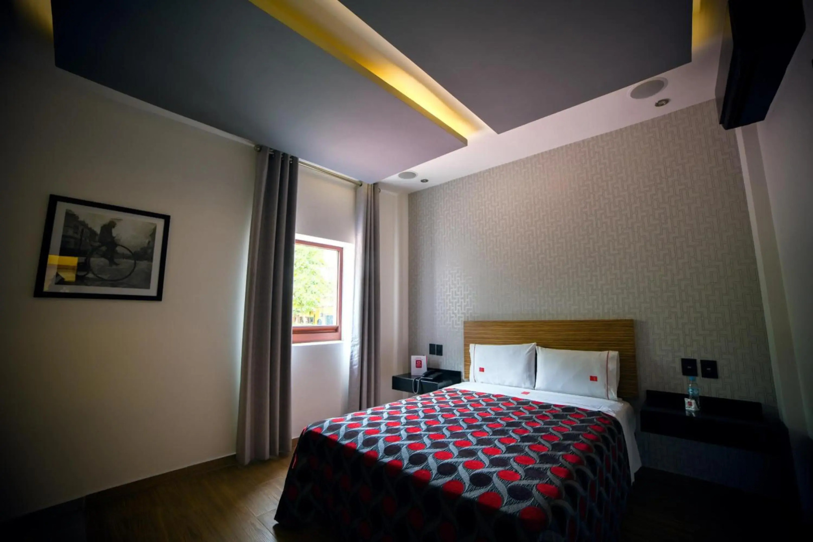 Six Hotel Guadalajara Expiatorio