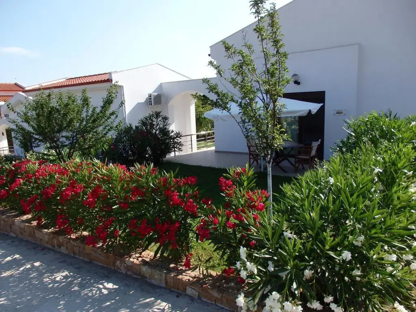 Ktima Amitsa Studios & Apartments