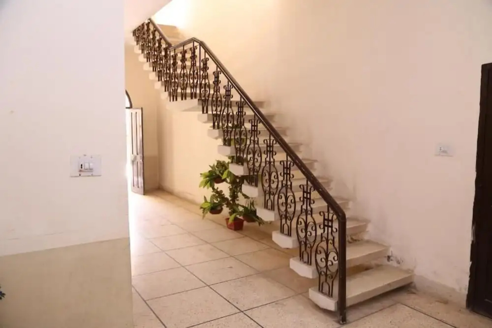 Hotel Sareena Residence