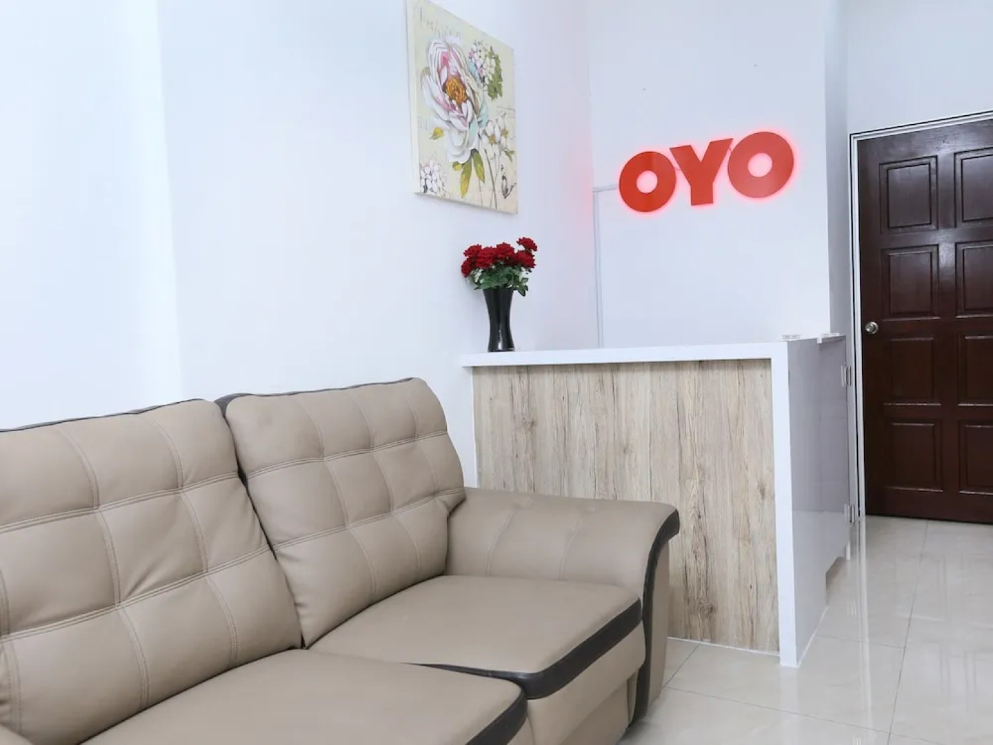Roselyn Inn by OYO Rooms
