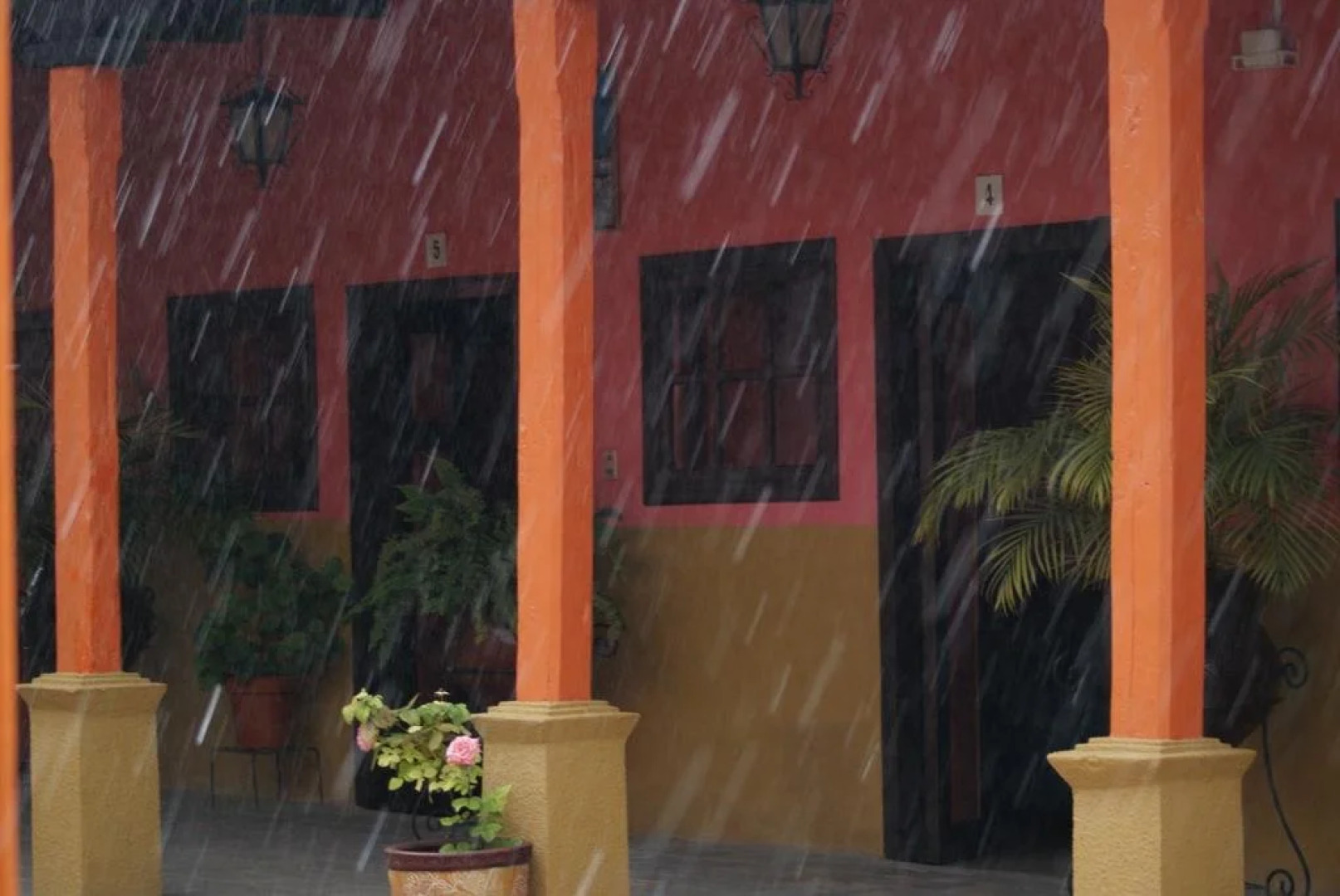 Hotel Lirice Colonial