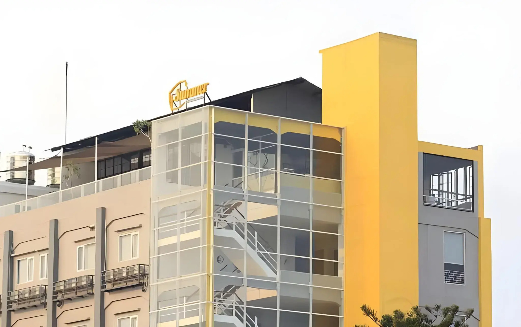 Summer Bed and Breakfast Hotel