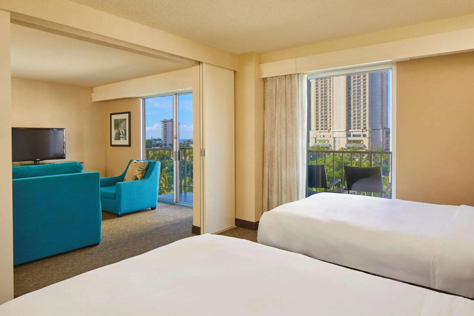 DoubleTree by Hilton Hotel Alana - Waikiki Beach