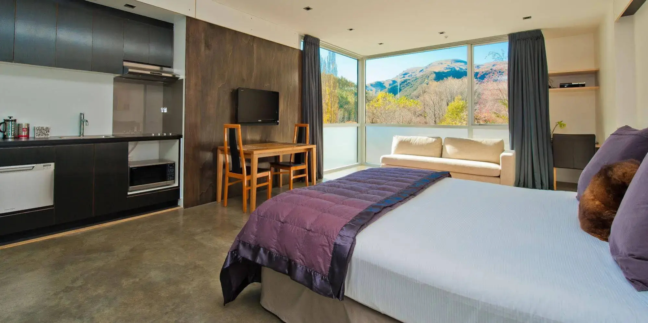 The Arrow Private Hotel