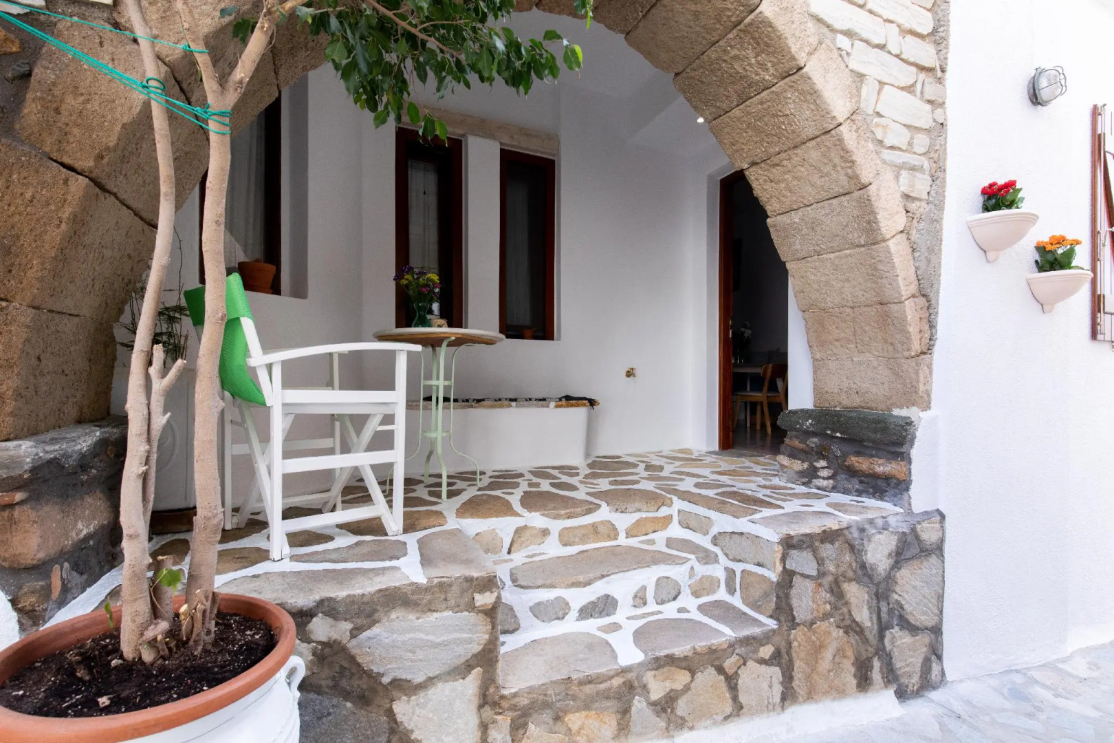 Arco Naxos Luxury Apartments