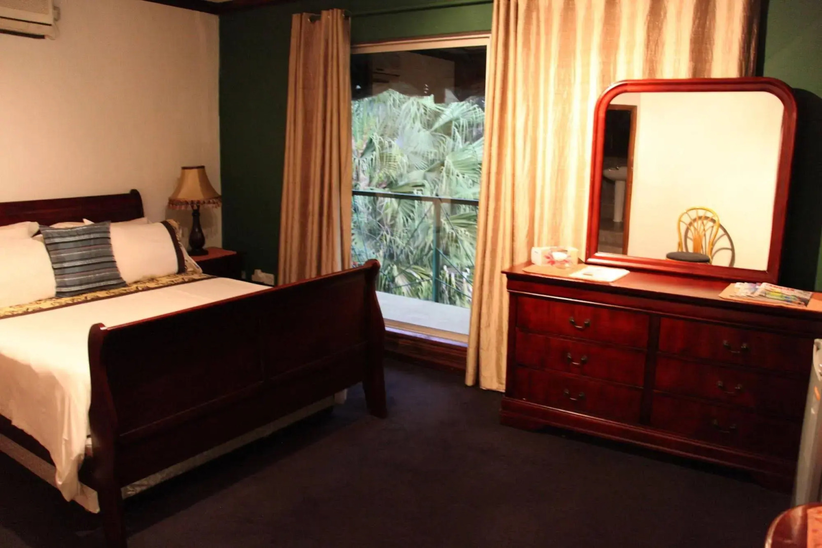 Africanza Lodge and Restaurant