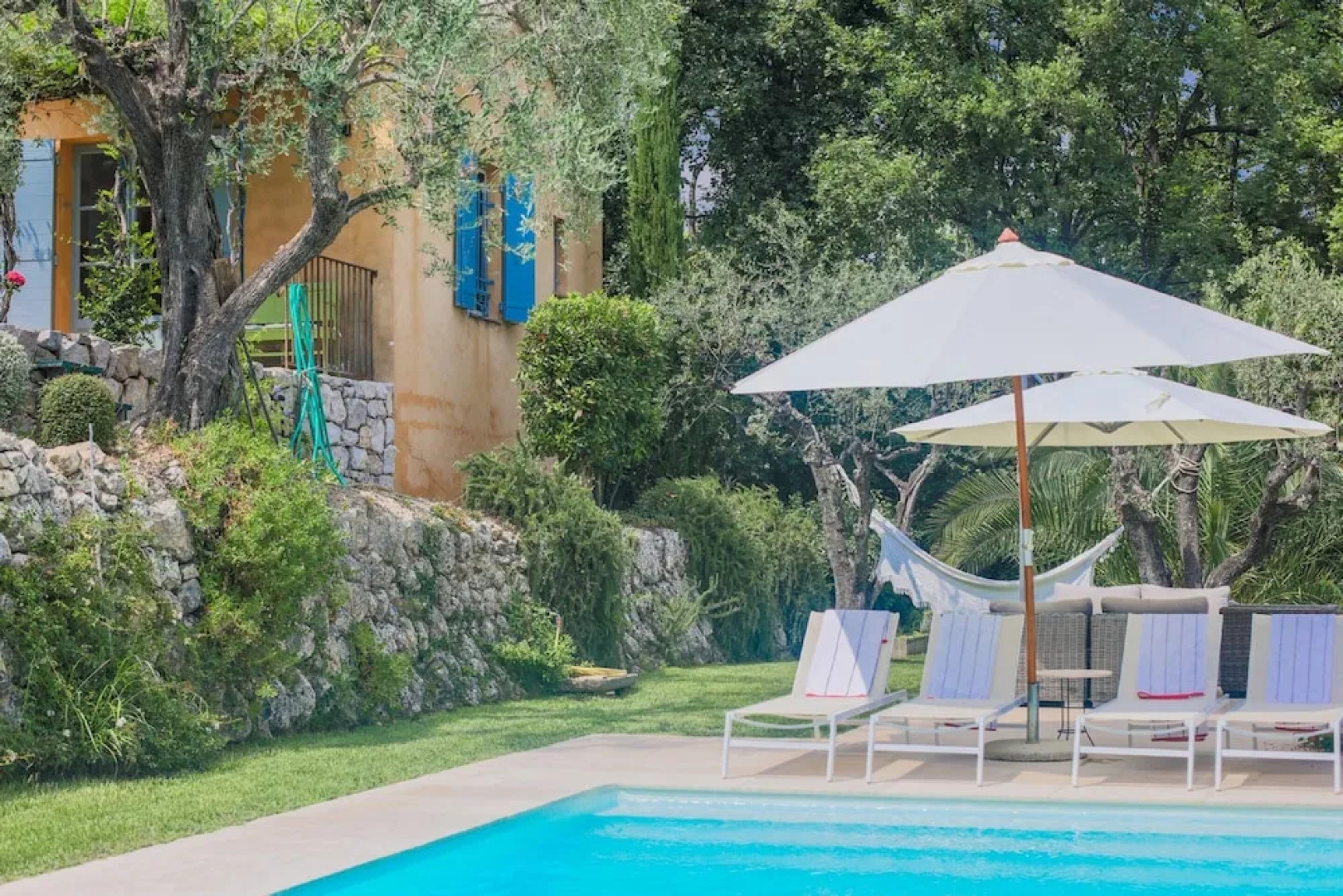 Chateauneuf Bellevue VI4062