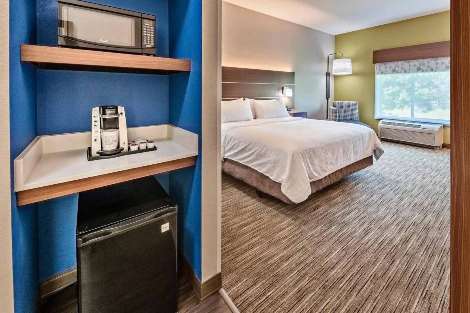 Holiday Inn Express Hotel & Suites, a Lake Zurich-Barrington by IHG