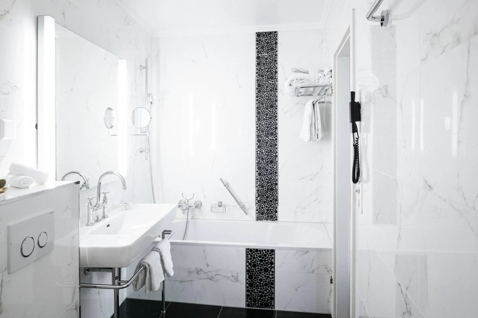 Grand Hotel Suisse Majestic, Autograph Collection