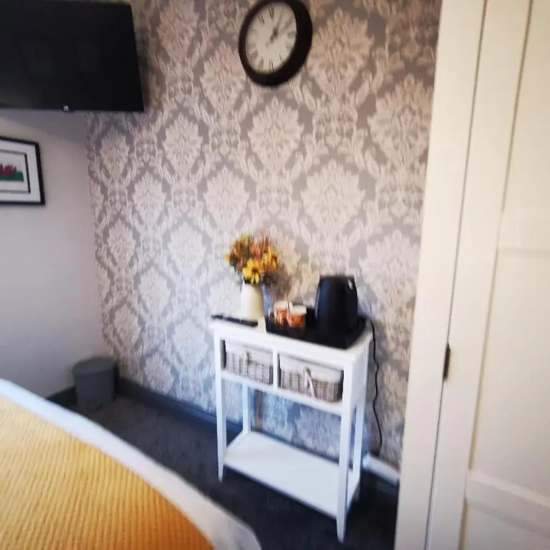 Rooms by the River at Glan Aber