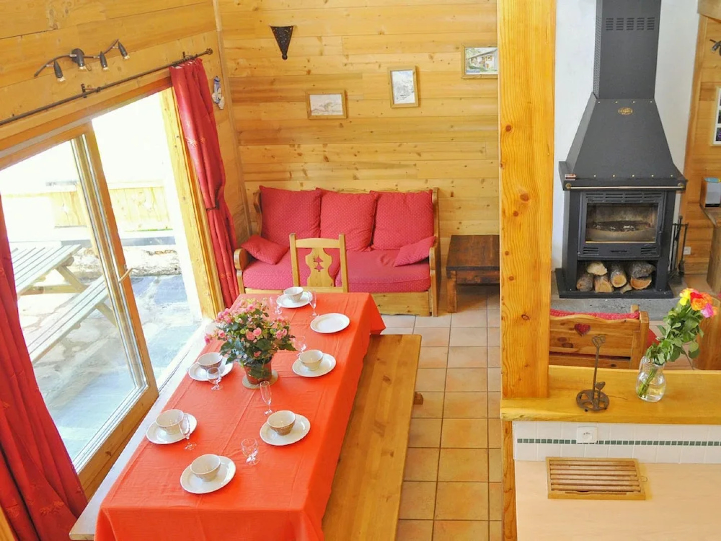 New and Modern Chalet Just 350 m From the ski Lifts