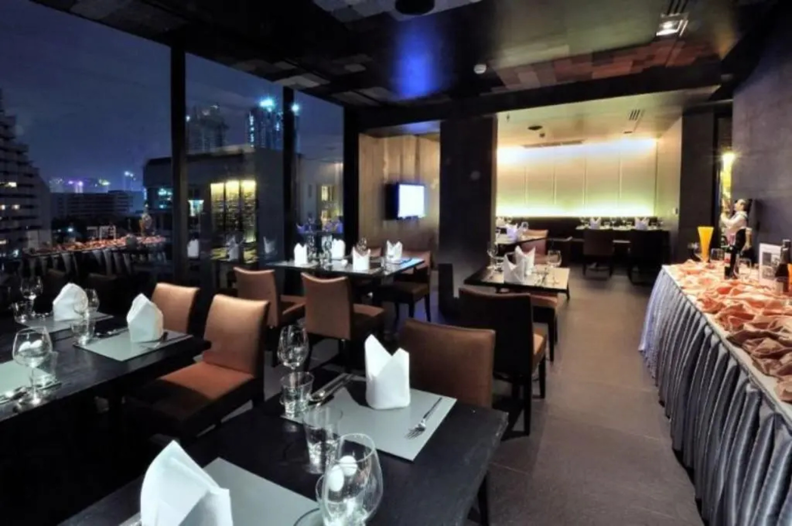 I Galleria Sukhumvit 13 (formerly D Varee Diva Hiptique)