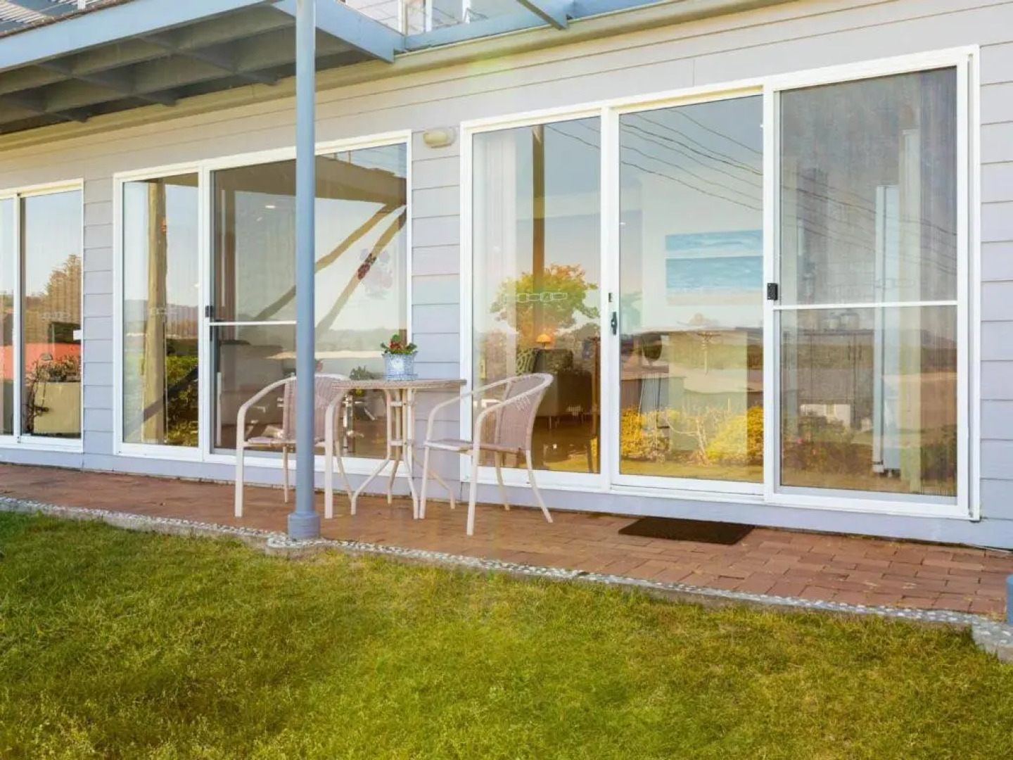 ALEXANDRA SUITE Gerroa 4pm Check Out Sundays