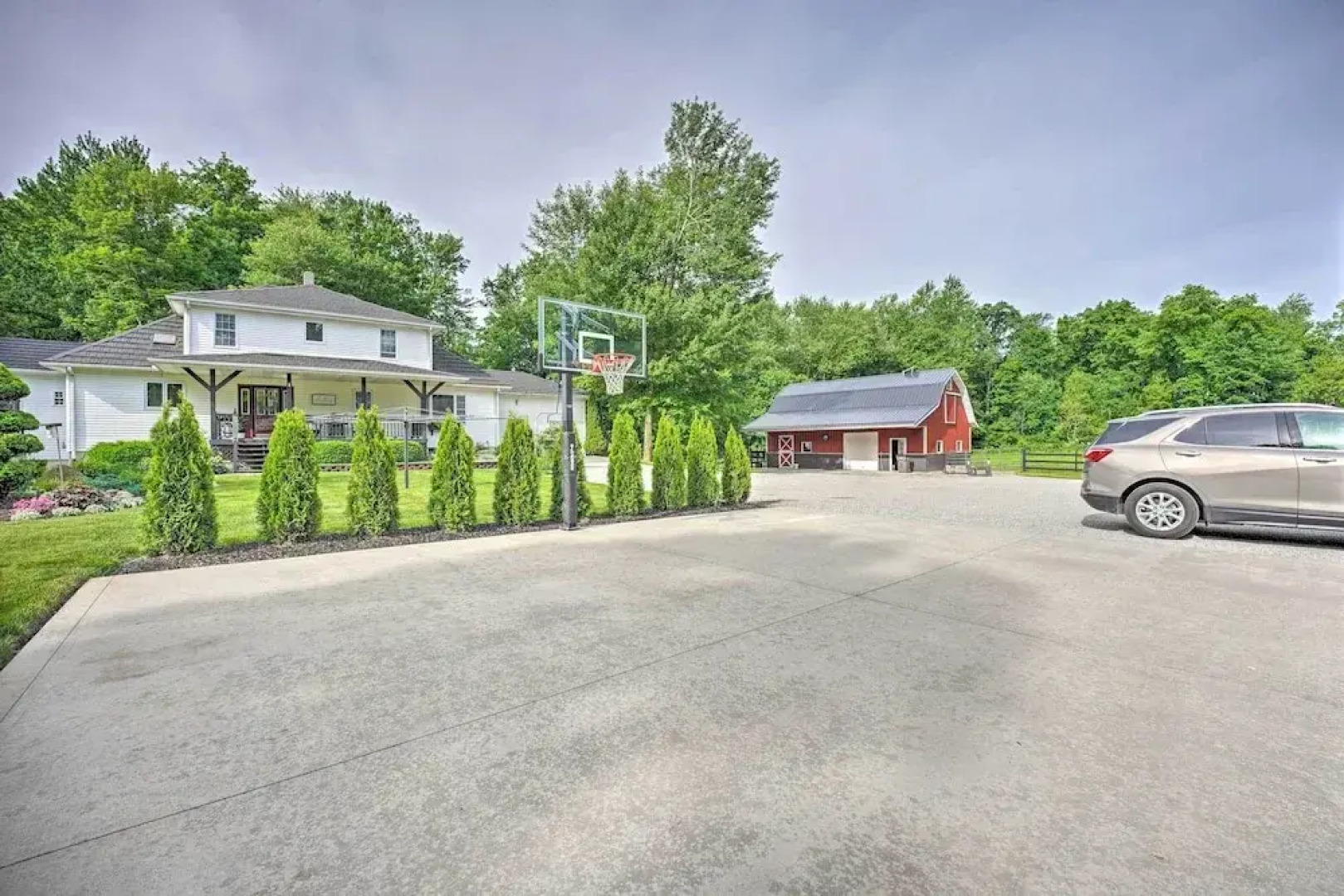 Shipshewana Guest House With Fire Pit!