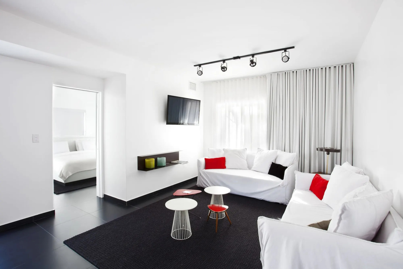 Blanc Kara - Adults Only