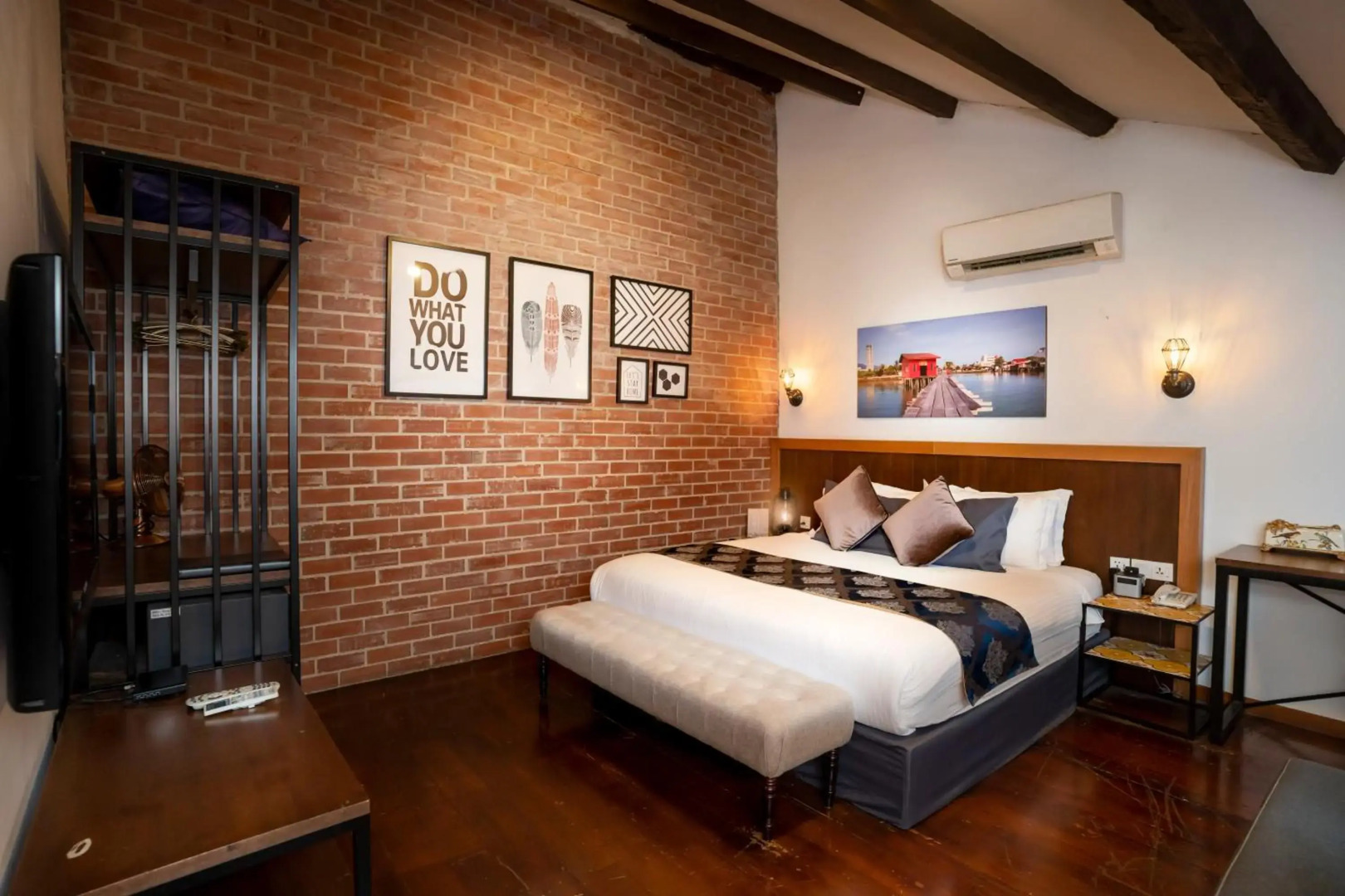 Reunion Heritage House