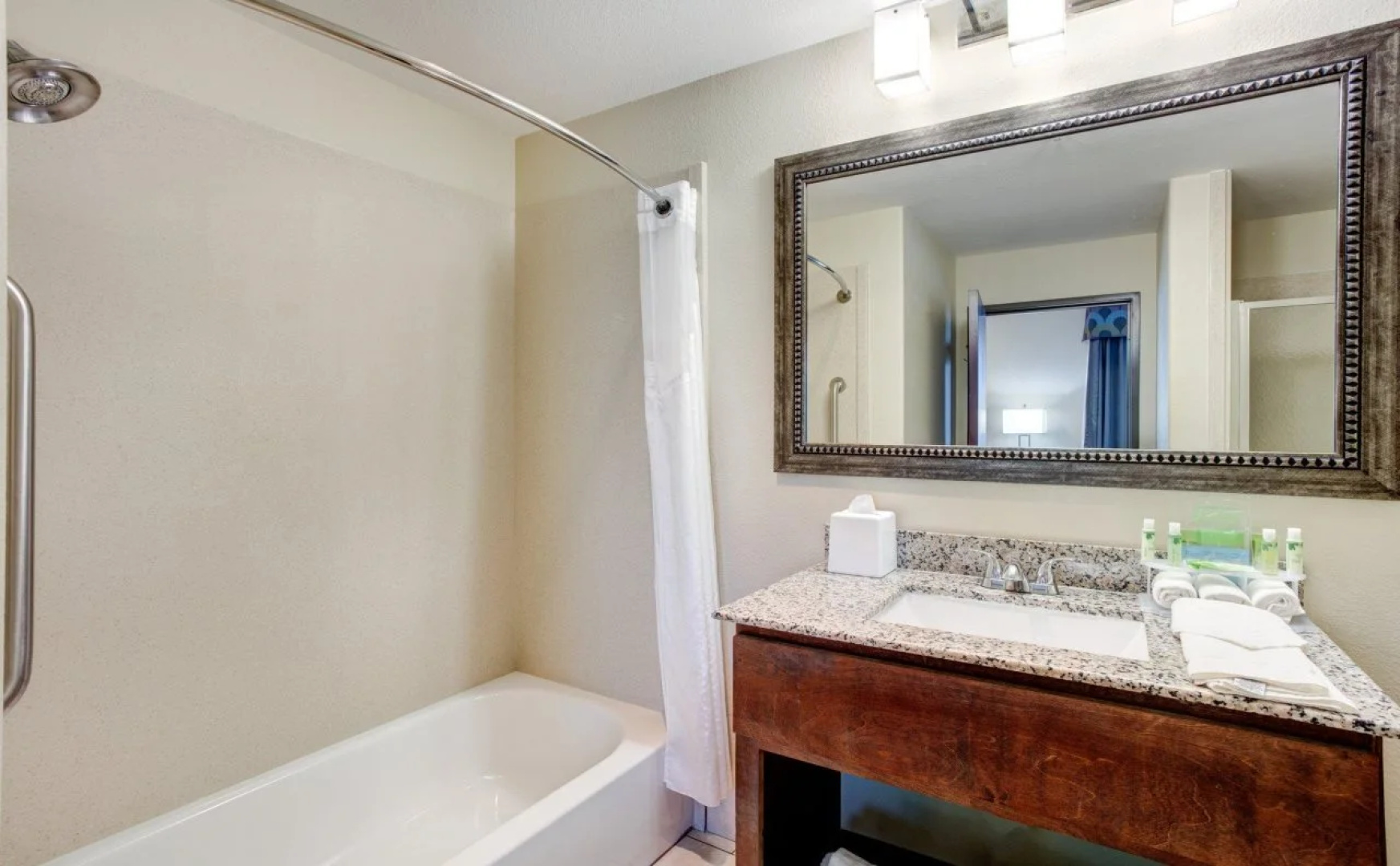 Holiday Inn Express And Suites Raceland - Highway
