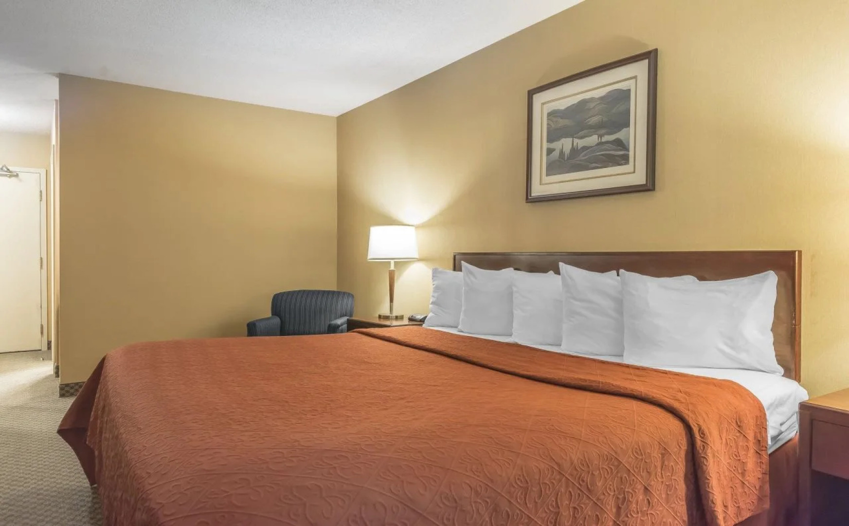 Jolly Roger Inn & Resort