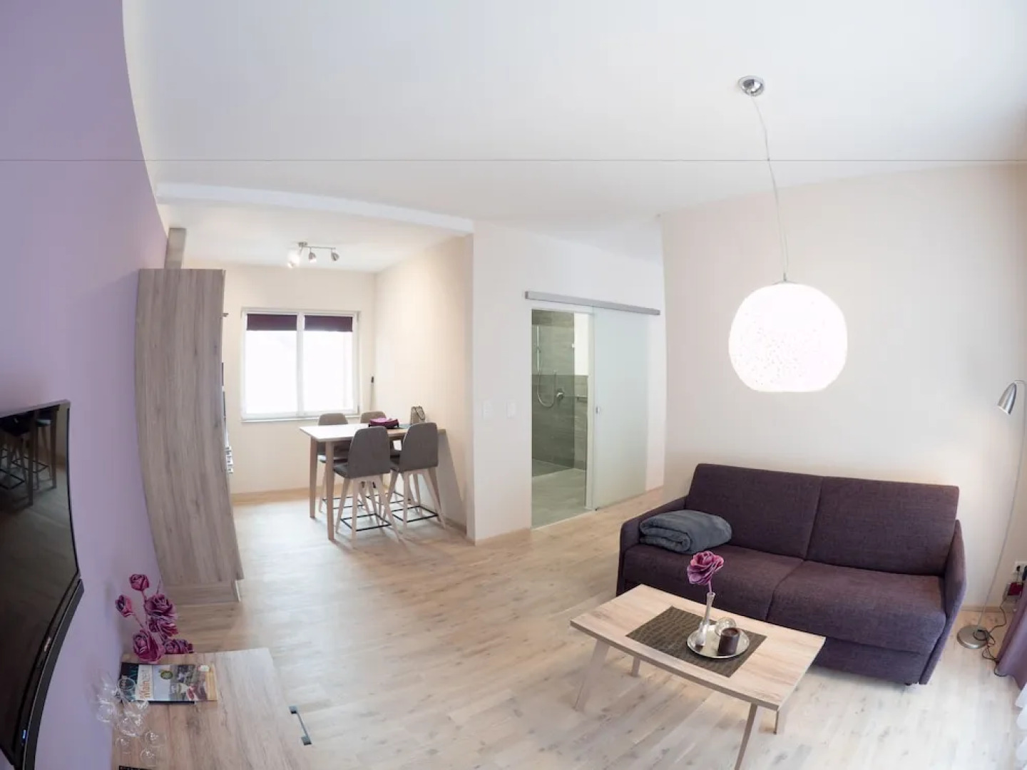 Weinbar und Hotel FahrAway