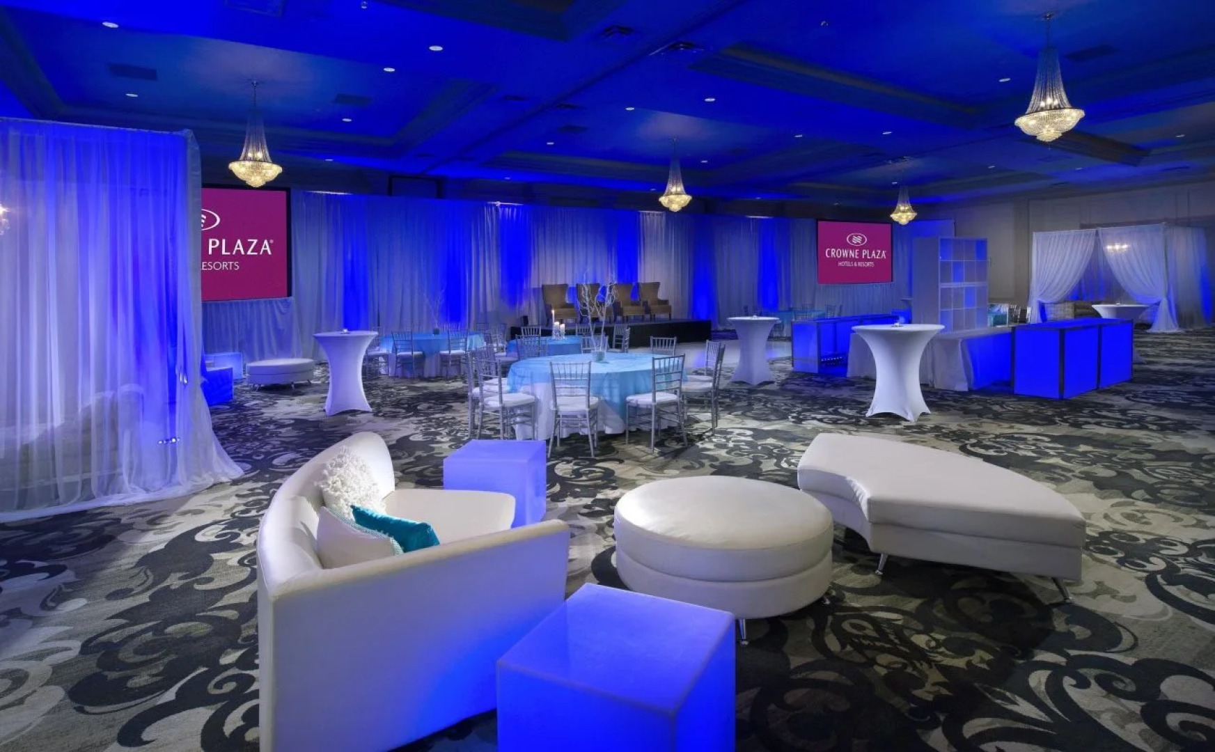 Crowne Plaza Portland Downtown Convention Center by IHG