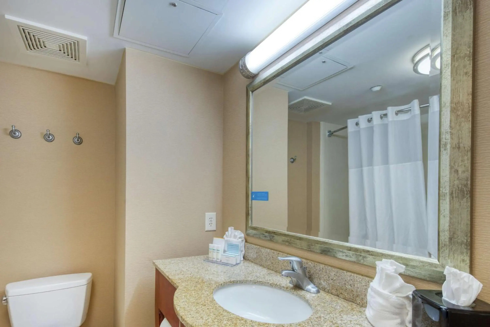 Hampton Inn Wilmington - University Area/Smith Creek Station