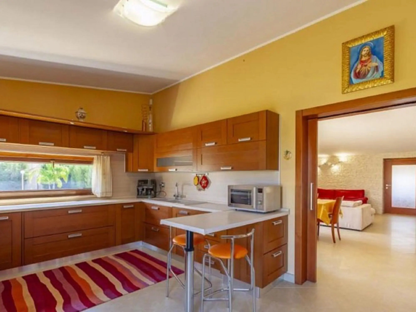 villa with private pool and air conditioning