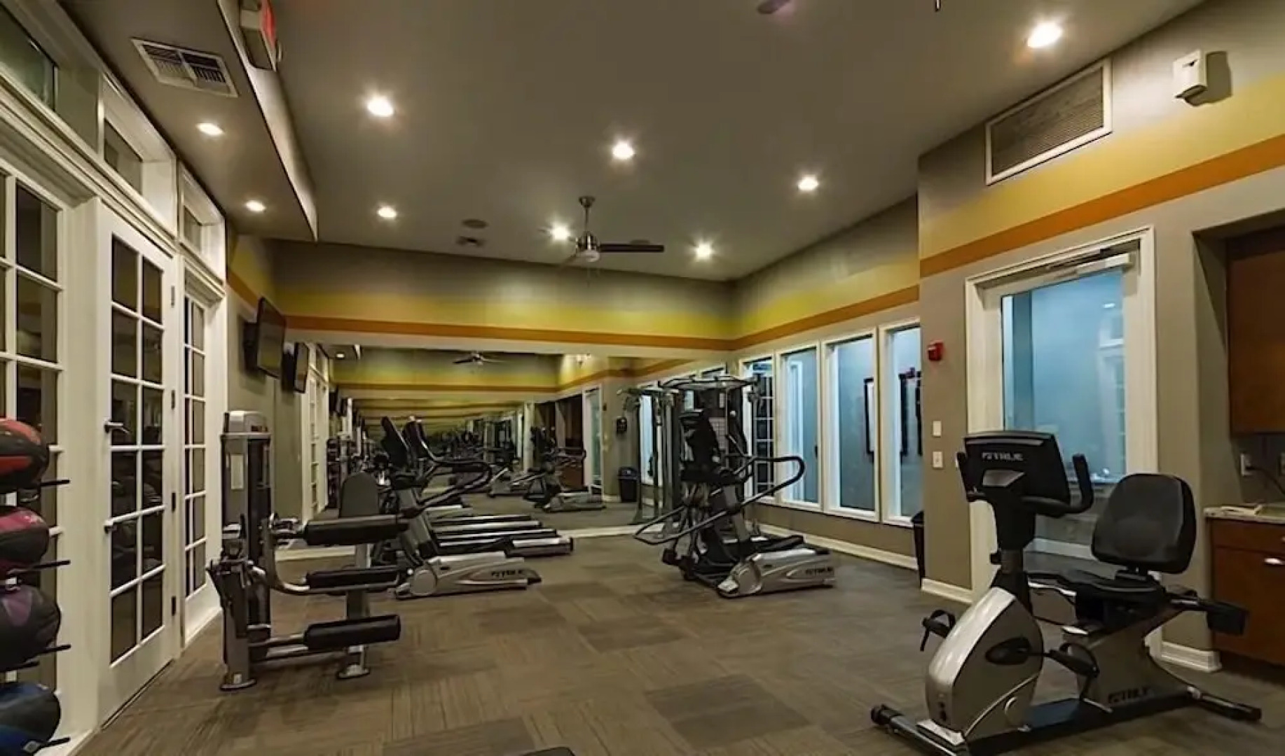 Heart of Phoenix By Signature Vacation Rentals